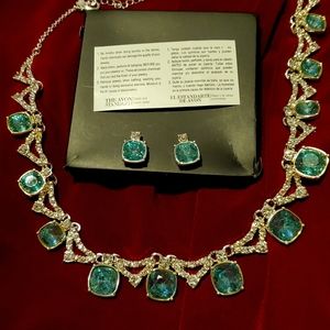 Avon Icy Blue necklace and earrings set